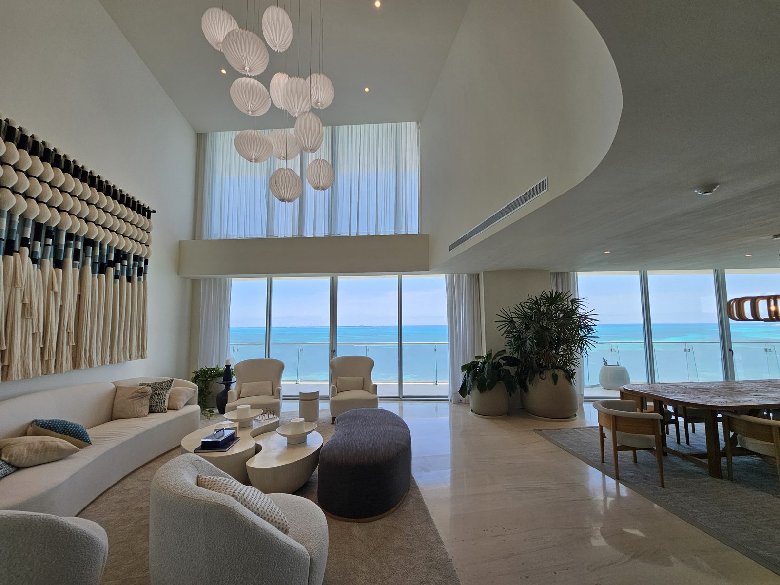 Luxury penthouse with Caribbean view for resale — Monarca Real Estate